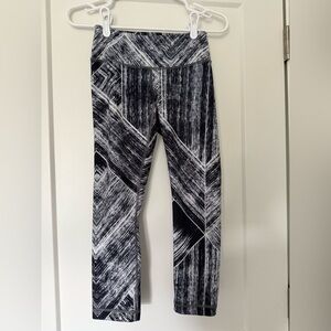 Lululemon Black and White Patterned Capri Leggings